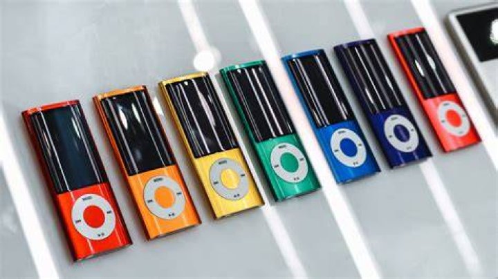 How many songs does a nano hold?